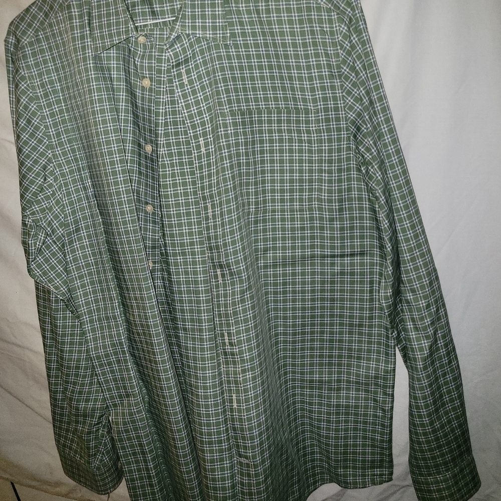 Eddie Bauer Men's TL Green/White Long Sleeve Shirt